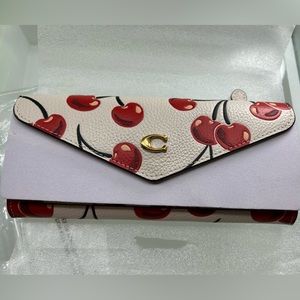 NWT Coach Cherry Wyn Wallet With Glitter Detail!